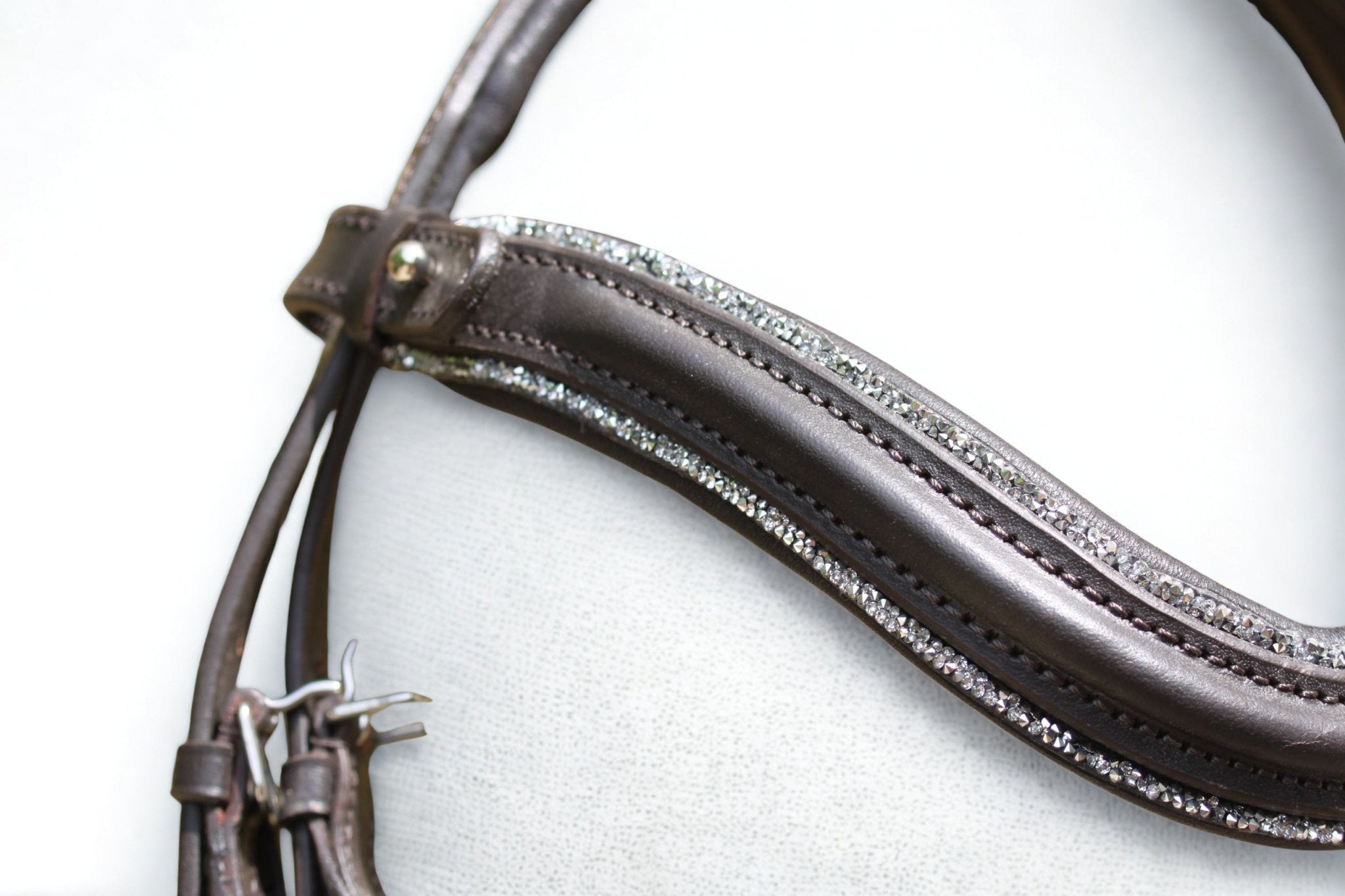 Filet anatomique en cuir et strass havane - Eclat - equipassion - boutique