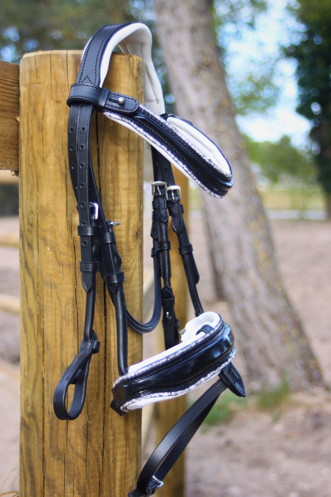Filet anatomique en cuir et strass - Orion - equipassion - boutique