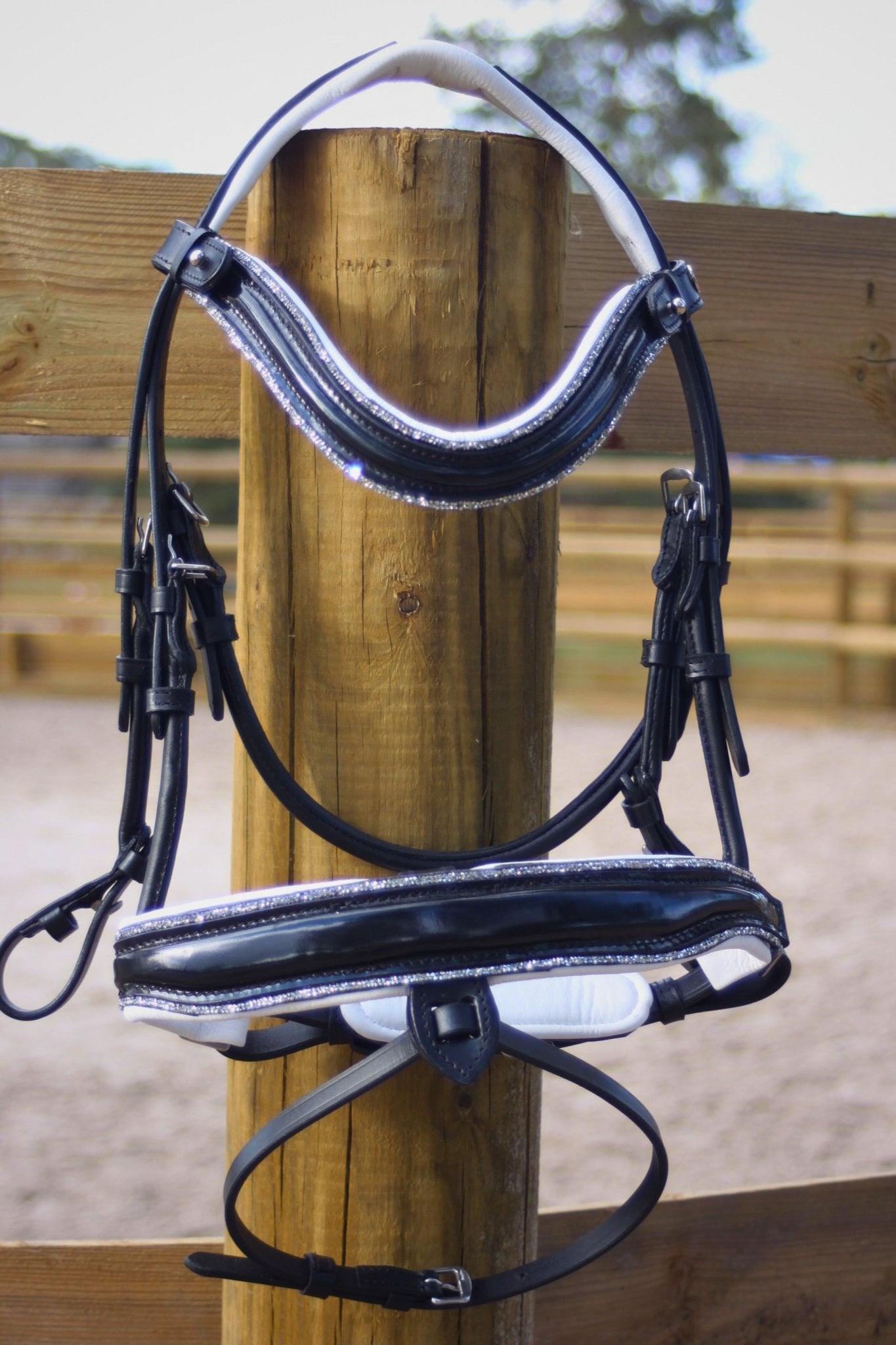 Filet anatomique en cuir et strass - Orion - equipassion - boutique